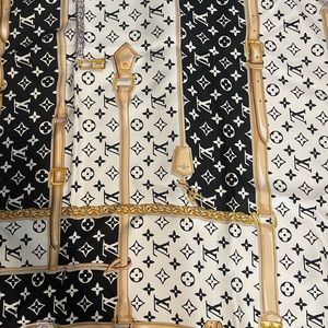 Louis Vuitton confidential scarf